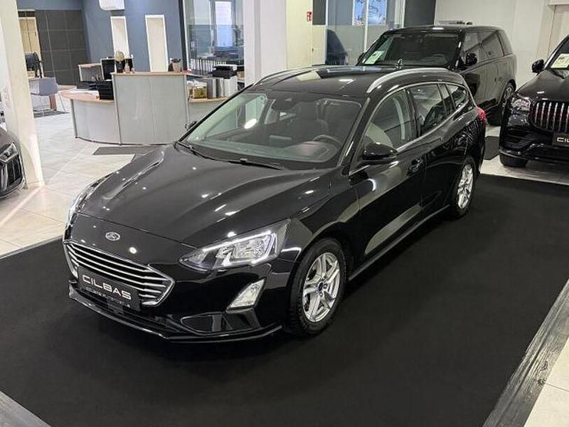 Schwarz Gebraucht 2021 Ford Focus Cool & Connect Kombi | 17.400 € (Superpreis) - Bild 1/4