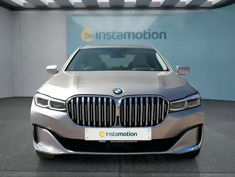 Gebraucht BMW 740 320 PS (235 kW) 2020 Silber Limousine