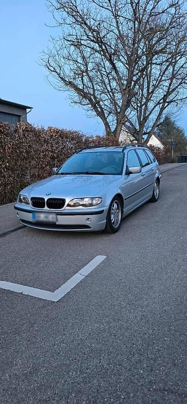 Gebraucht BMW 325 M Sport 192 PS (141 kW) 2003 Silber Kombi
