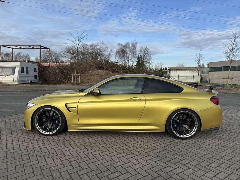 Gebraucht BMW M4 Basis 431 PS (317 kW) 2016 Gelb Coupé