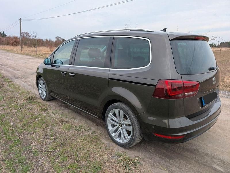Gebraucht Seat Alhambra Style Plus 184 PS (135 kW) 2016 Braun Van / Kleinbus