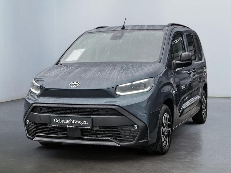Gebraucht Toyota Proace Verso City 131 PS (96 kW) 2024 Blau blau metallic Kombi