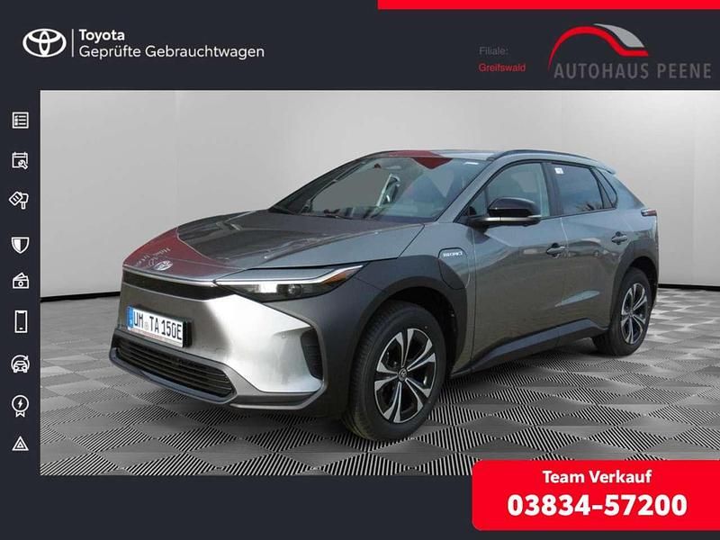 Palladiumsilber metallic Gebraucht 2023 Toyota bZ4X Basis SUV | 44.865 € - Bild 1/4