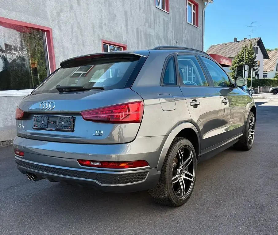 Gebraucht Audi Q3 S-Line 150 PS (110 kW) 2016 Grau SUV