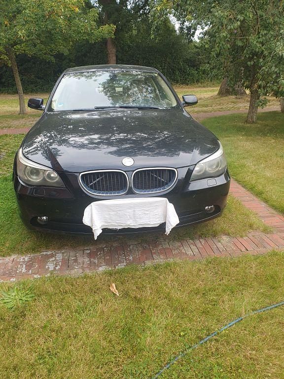 Schwarz Gebraucht 2005 BMW 523 Limousine | 2.900 € (Guter Preis) - Bild 1/4