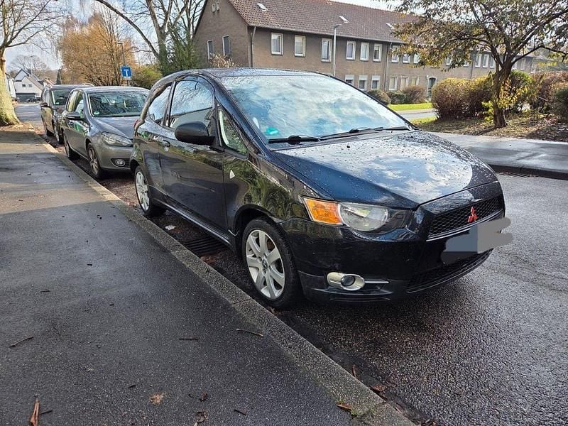Gebraucht Mitsubishi Colt Edition 95 PS (69 kW) 2013 Schwarz Kleinwagen