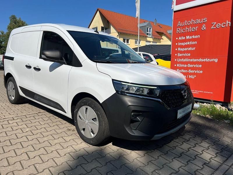 Weiß Gebraucht 2022 Nissan Townstar Acenta Van / Kleinbus | 23.999 € (Etwas zu teuer) - Bild 1/4