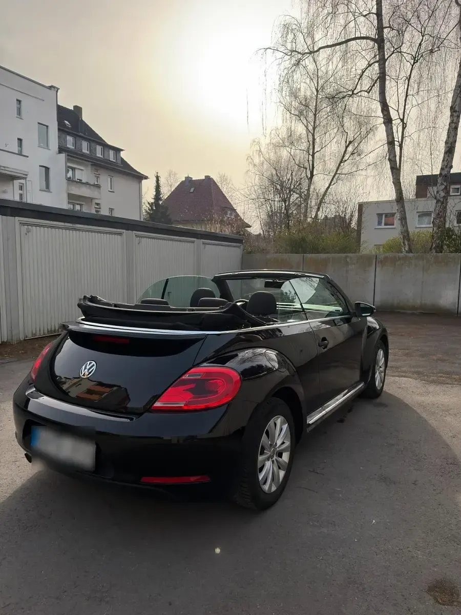 Gebraucht VW Beetle Cabriolet 105 PS (77 kW) 2015 Schwarz Cabrio