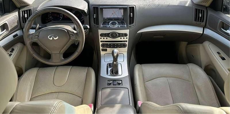 Gebraucht Infiniti G37 320 PS (235 kW) 2010 Beige Coupé