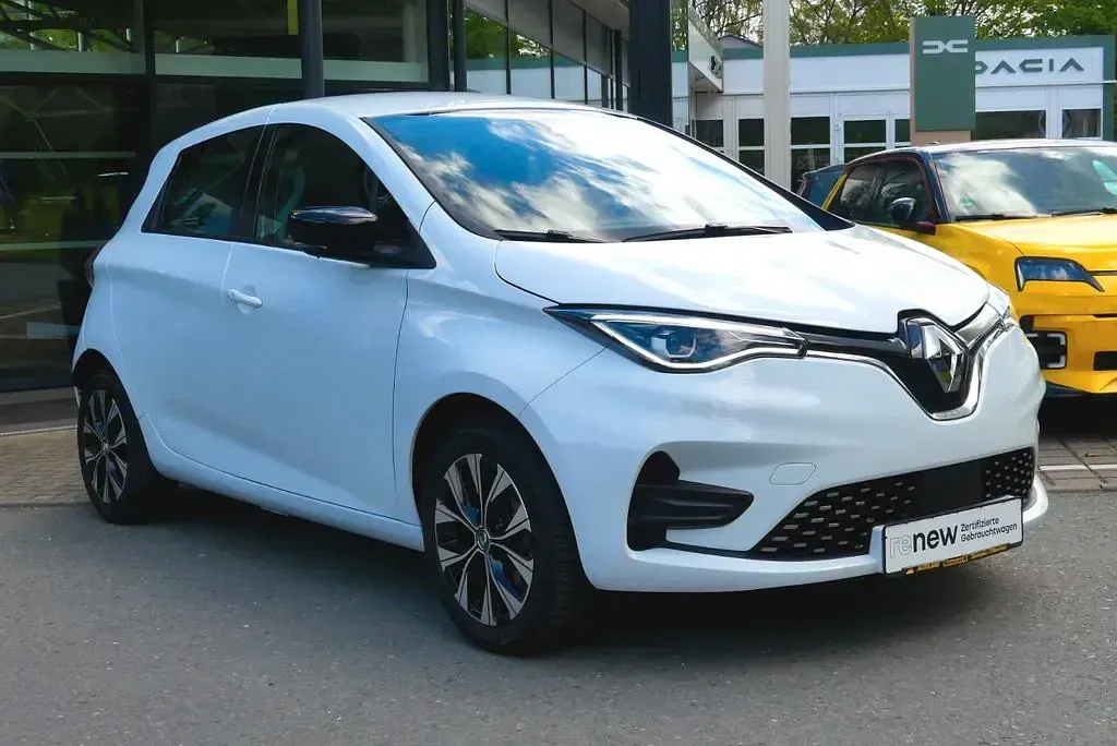 Gebraucht Renault Zoe Evolution 50 kW (69 PS) 2023 Weiß Kleinwagen