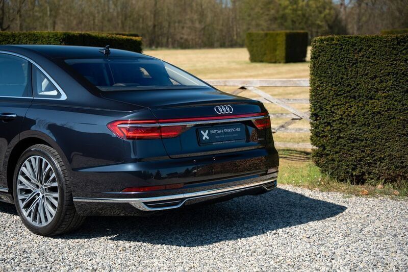 Second-hand Audi A8 340 CP (250 kW) 2019 Albastru Berlinǎ