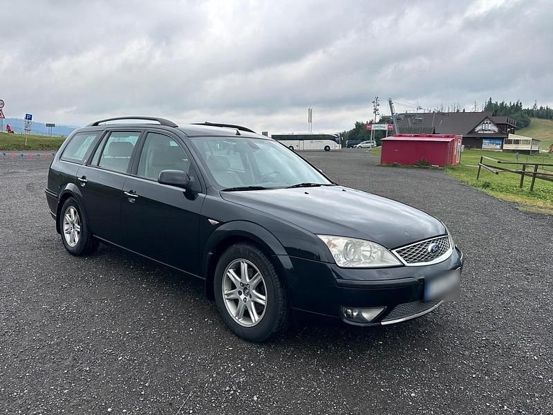 Gebraucht Ford Mondeo Ghia 131 PS (96 kW) 2006 Schwarz Kombi