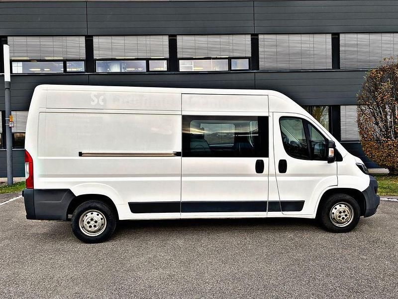 Gebraucht Peugeot Boxer 131 PS (96 kW) 2018 Weiß Van
