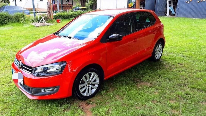 Gebraucht VW Polo Style 90 PS (66 kW) 2012 Rot Kleinwagen