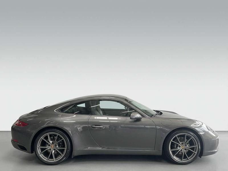 Gebraucht Porsche 911 Carrera 370 PS (272 kW) 2018 Grau Coupé