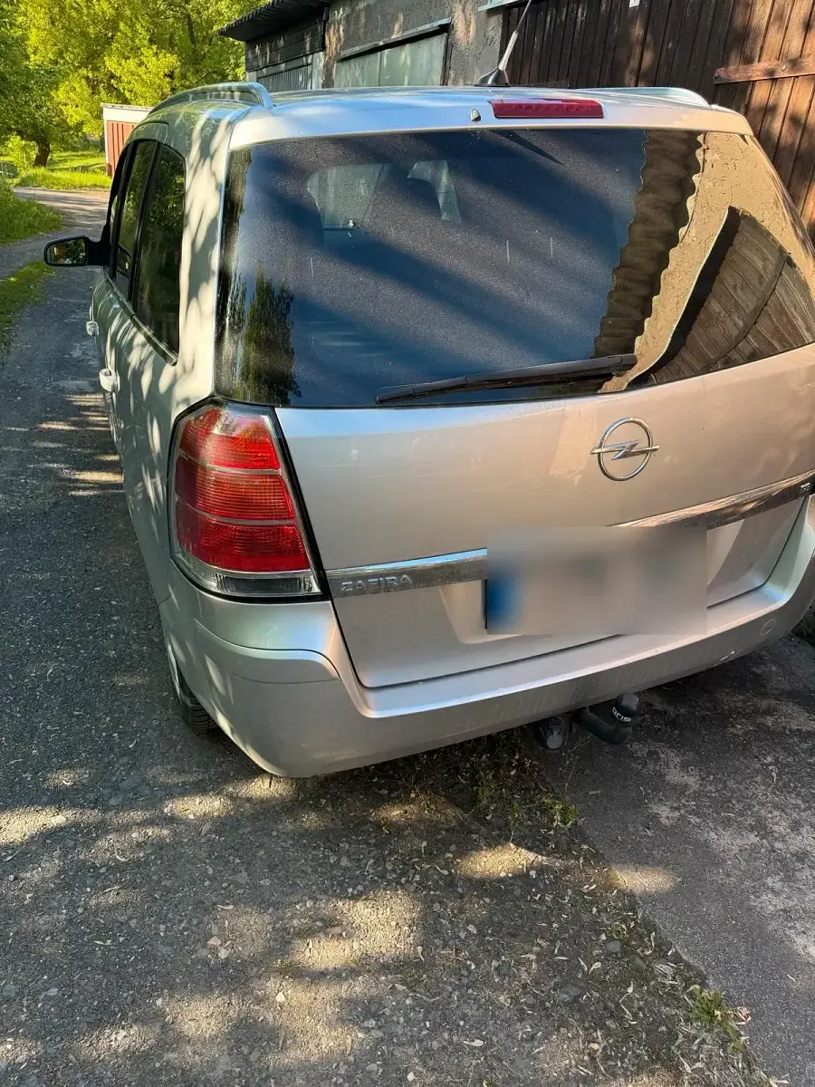 Gebraucht Opel Zafira 140 PS (102 kW) 2007 Silber Van / Kleinbus