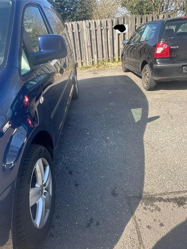 Gebraucht VW Caddy Maxi 105 PS (77 kW) 2010 Blau Van / Kleinbus