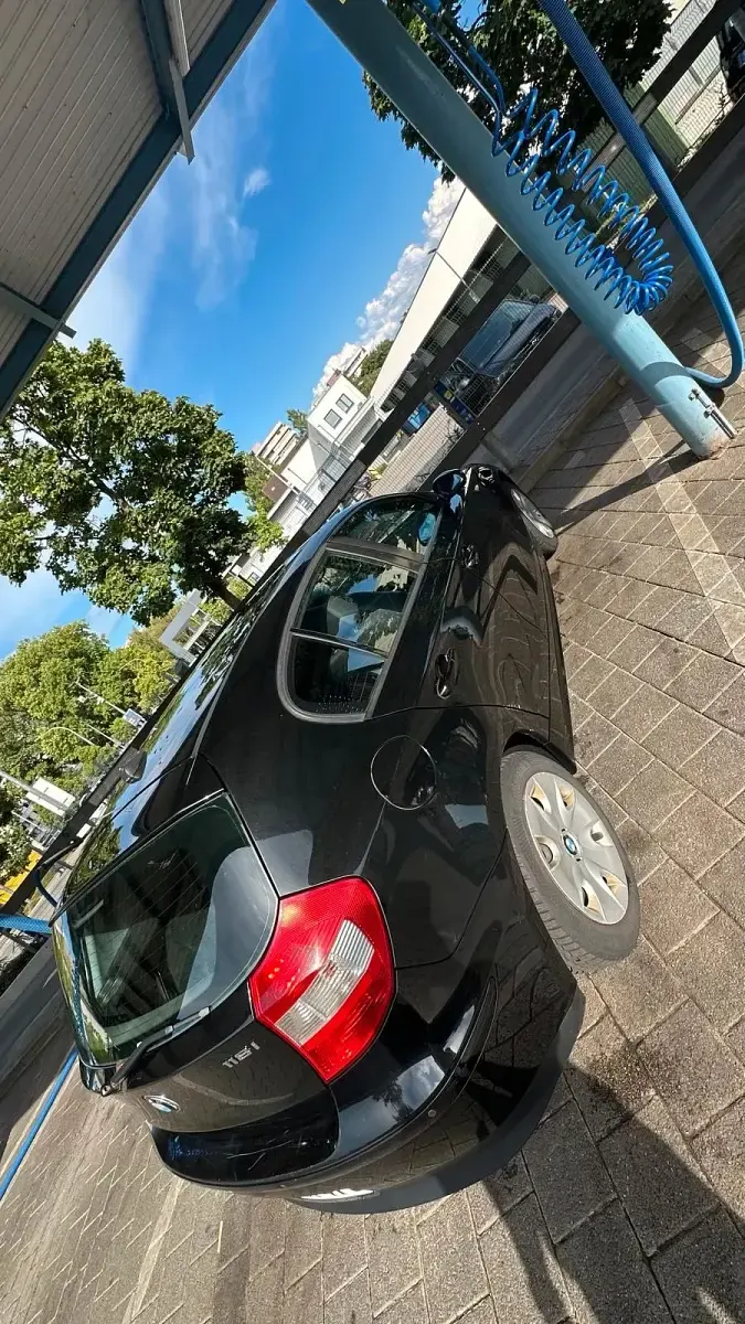 Gebraucht BMW 116 129 PS (94 kW) 2007 Schwarz Kleinwagen