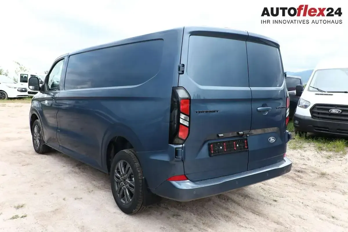 Nouvelle Ford Transit Custom Limited 170 ch (125 kW) 2026 Bleue Monospace
