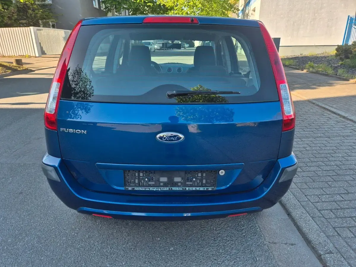 Gebraucht Ford Fusion Style 80 PS (58 kW) 2010 Blau Kleinwagen