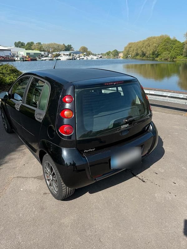 Second-hand Smart ForFour 75 CP (55 kW) 2005 Negru Hatchback