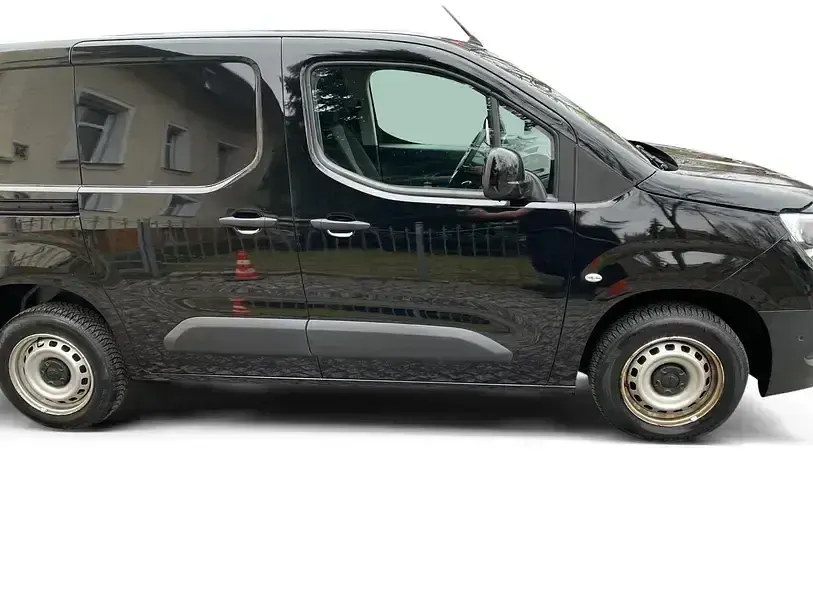 Gebraucht Opel Combo Edition 102 PS (75 kW) 2022 Schwarz Van / Kleinbus
