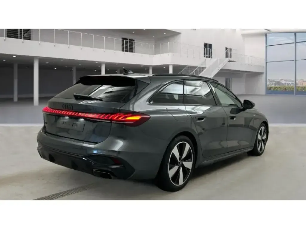 Gebraucht Audi A5 S-Line 204 PS (150 kW) 2025 Daytonagrau perleffekt Kombi