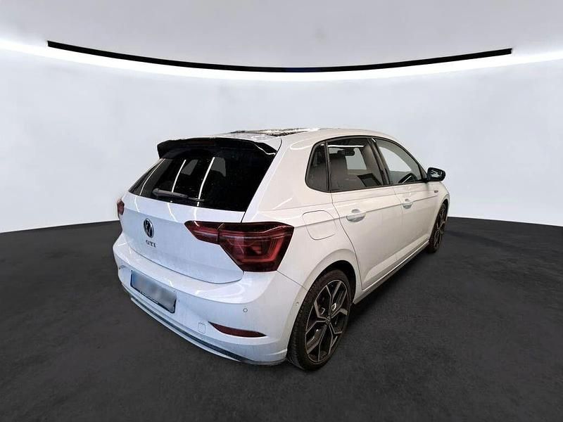 Gebraucht VW Polo Black Edition 207 PS (152 kW) 2023 Pure white/schwarz Kleinwagen