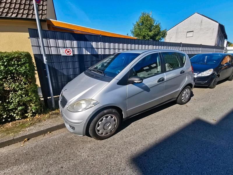 Silber Gebraucht 2006 Mercedes A180 Kombi | 999 € - Bild 1/4