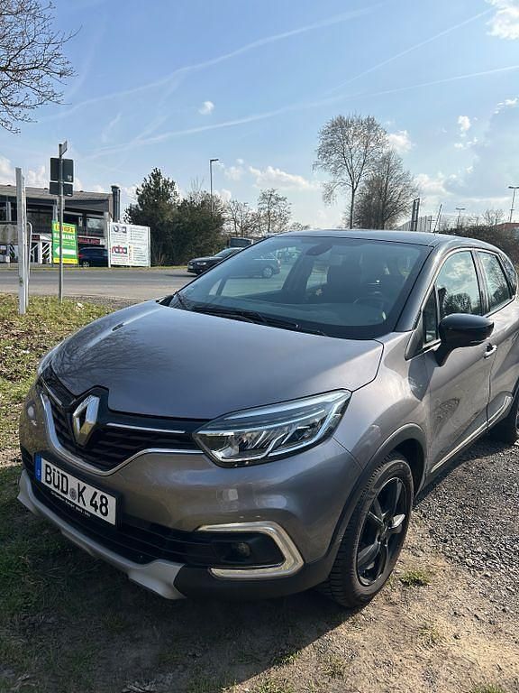 Gebraucht Renault Captur Intens 90 PS (66 kW) 2019 Grau SUV