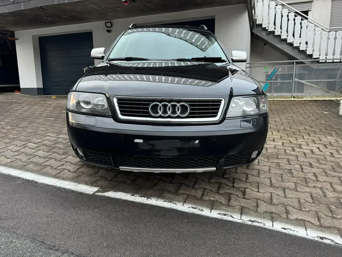Gebraucht Audi A6 Allroad 163 PS (119 kW) 2004 Schwarz Kombi