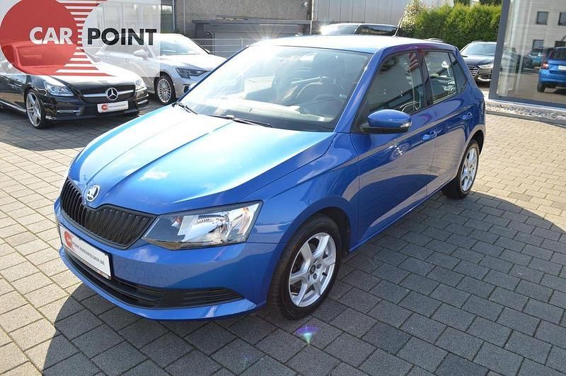 Gebraucht Skoda Fabia 60 PS (44 kW) 2018 Raceblau metallic Kleinwagen