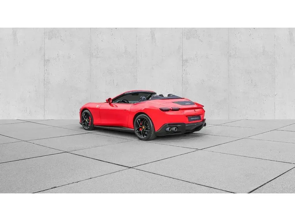 Gebraucht Ferrari Roma 620 PS (456 kW) 2024 Rot Cabrio