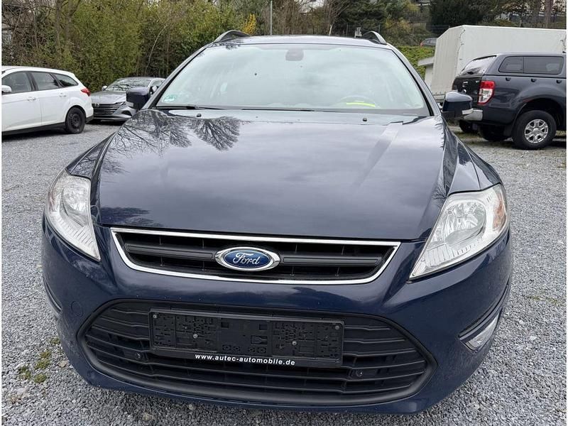 Gebraucht Ford Mondeo 140 PS (102 kW) 2010 Blau Kombi
