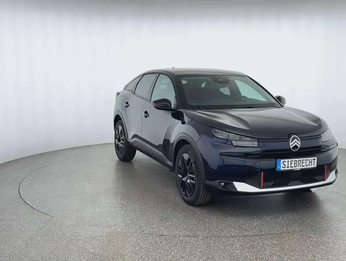 Neu Citroën C4 145 PS (106 kW) 2026 Blau SUV