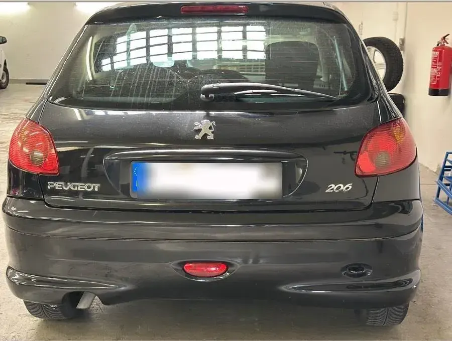 Gebraucht Peugeot 206 75 PS (55 kW) 2008 Schwarz Coupé
