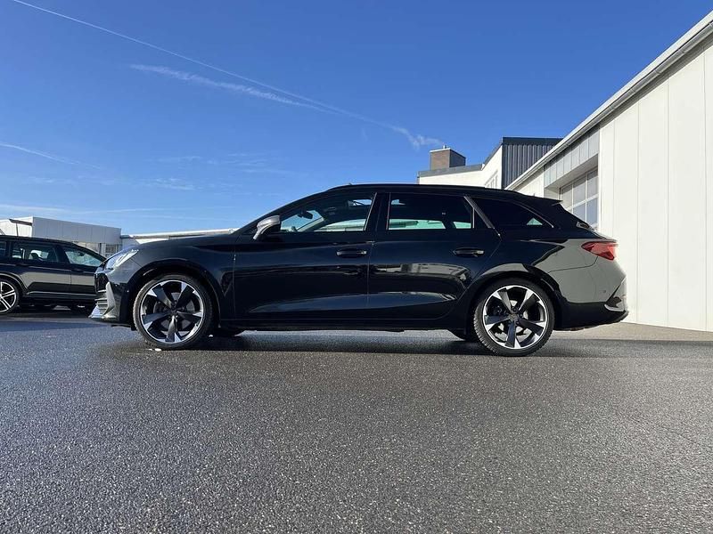 Gebraucht Cupra Leon 190 PS (139 kW) 2023 Mitternachtsschwarz Kombi