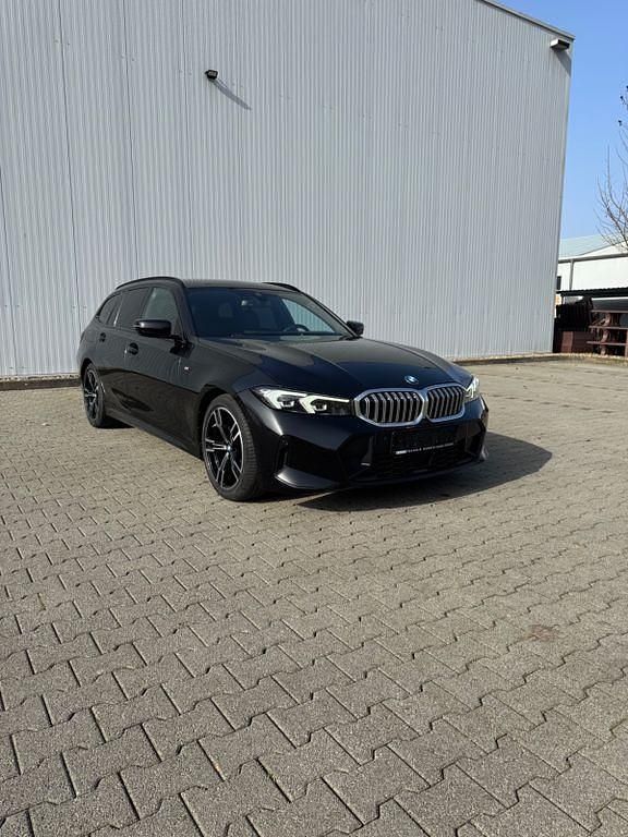 Gebraucht BMW 320 M Sport 190 PS (139 kW) 2022 Schwarz Kombi