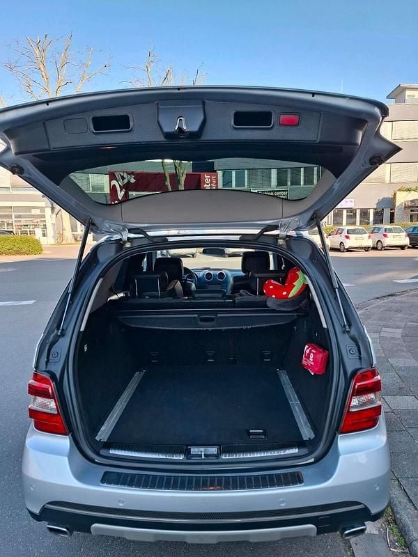 Gebraucht Mercedes ML280 190 PS (139 kW) 2006 Silber SUV