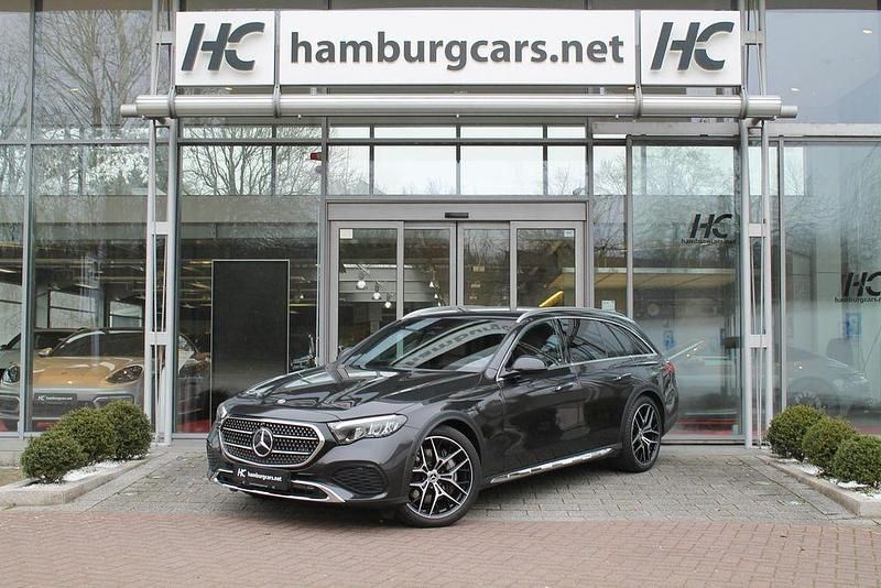 Gebraucht Mercedes E300 AMG 313 PS (230 kW) 2024 Graphite gray  metallic... Kombi