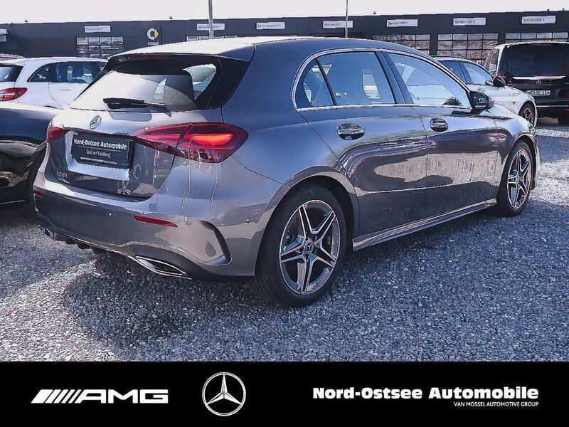 Gebraucht Mercedes A200 AMG 163 PS (119 kW) 2024 Grau Limousine