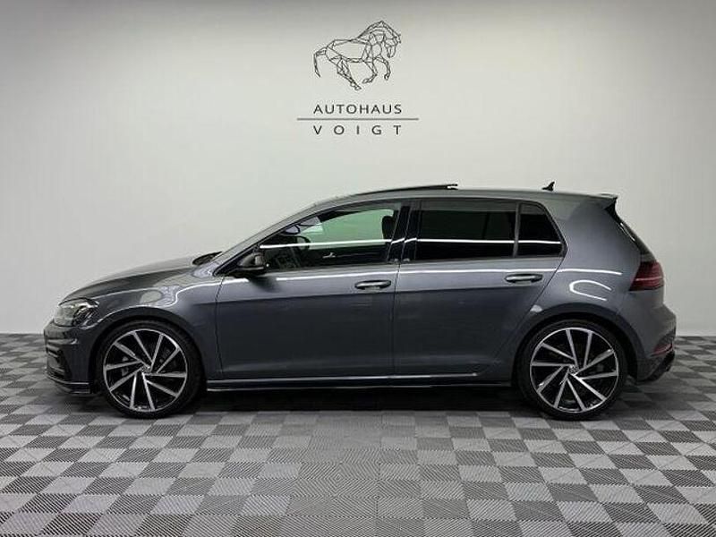 Indiumgrau metallic Gebraucht 2018 VW Golf VII R Limousine | 33.000 € (Teuer) - Bild 1/4