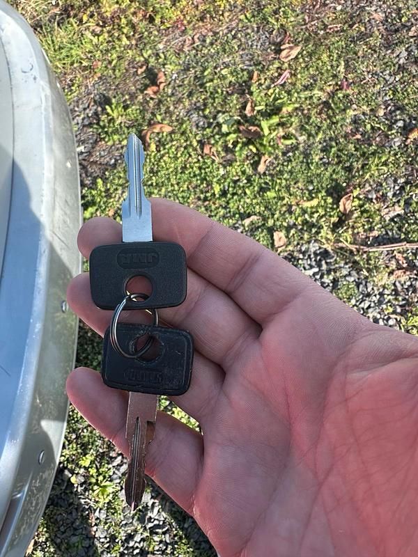 Grau Gebraucht 1998 Opel Corsa Kleinwagen | 700 € (Superpreis) - Bild 1/4