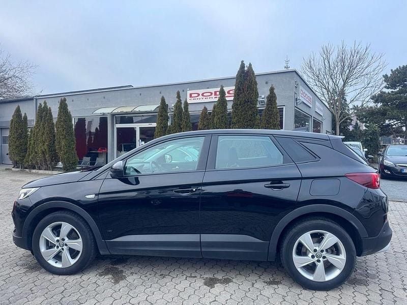 Schwarz Gebraucht 2021 Opel Grandland X Elegance SUV | 16.200 € (Superpreis) - Bild 1/4