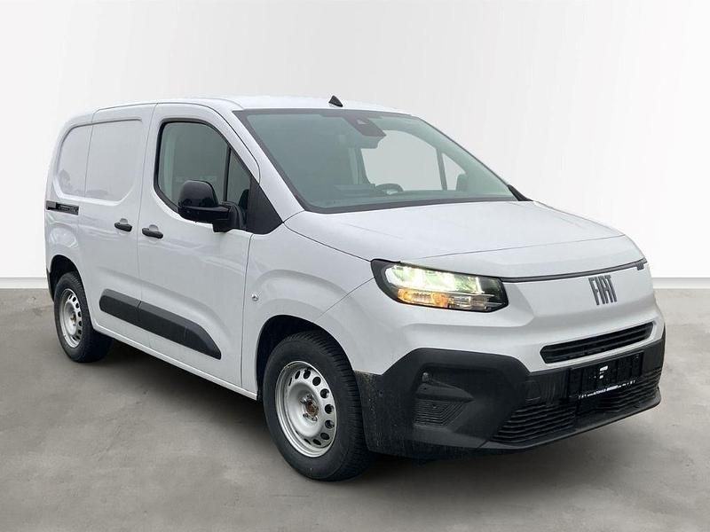 Neu Fiat Doblò 102 PS (75 kW) 2026 Weiß Van / Kleinbus