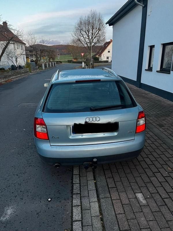 Usata Audi A4 130 CV (95 kW) 2002 Blu Station wagon