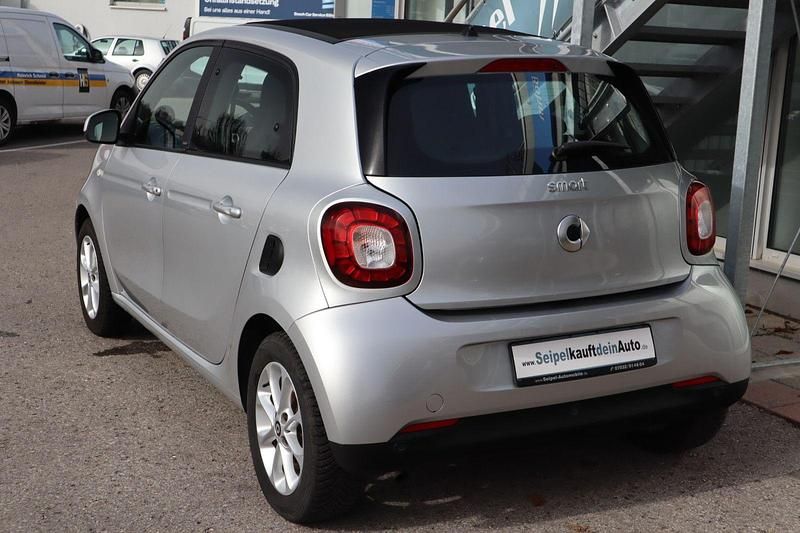 Second-hand Smart ForFour 90 CP (66 kW) 2017 Argintiu Hatchback