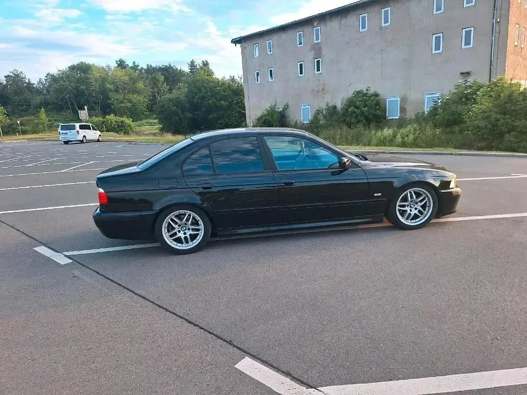 Gebraucht BMW 525 Basis 192 PS (141 kW) 2003 Schwarz Limousine
