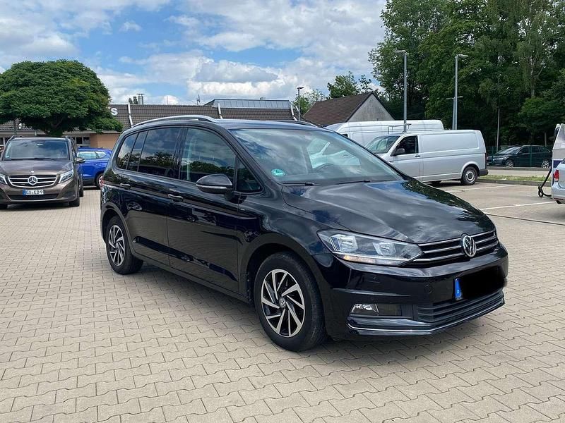 Gebraucht VW Touran Join 116 PS (85 kW) 2018 Deep black Van / Kleinbus