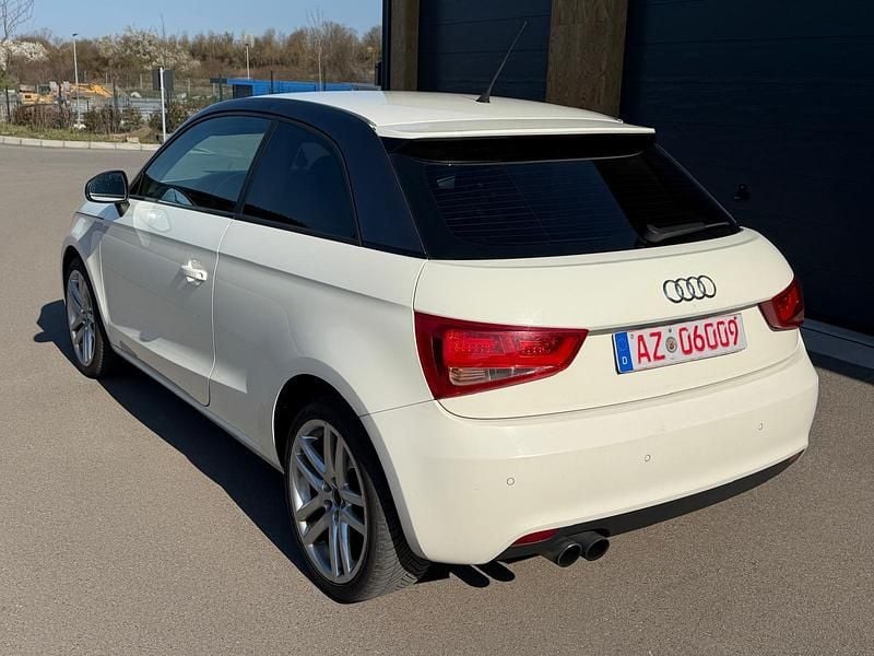 Gebraucht Audi A1 122 PS (89 kW) 2011 Weiß Kleinwagen